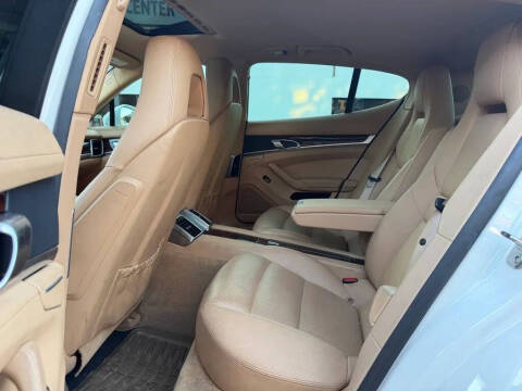2012 Porsche Panamera