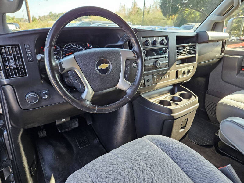 2017 Chevrolet Express LT 3500