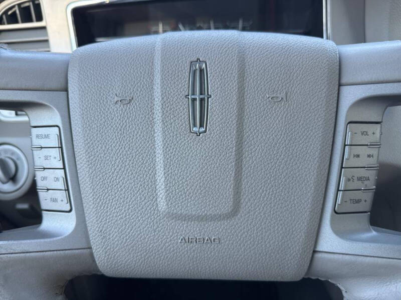 2008 Lincoln Navigator