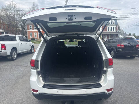 2018 Jeep Grand Cherokee Laredo