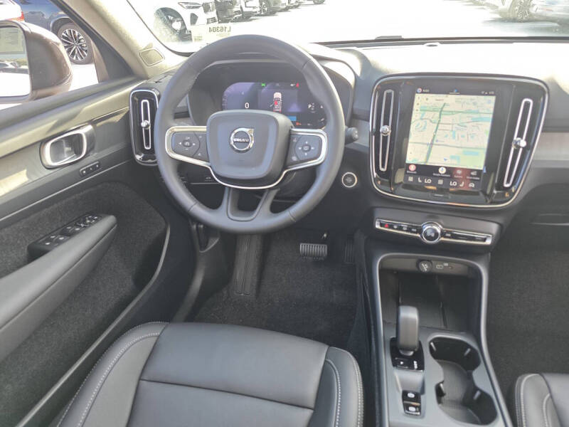 2026 Volvo XC40 B5 Core