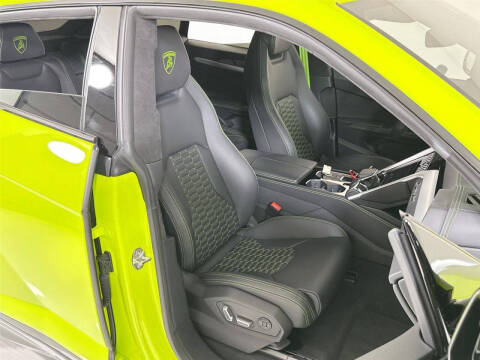 2024 Lamborghini Urus S