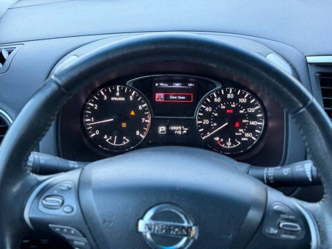 2014 Nissan Pathfinder SL