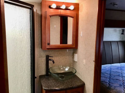 2012 Heartland Big Horn 3250TS