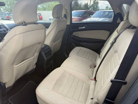 2016 Ford Edge SE