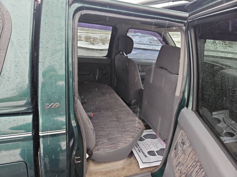 2000 Nissan Frontier SE