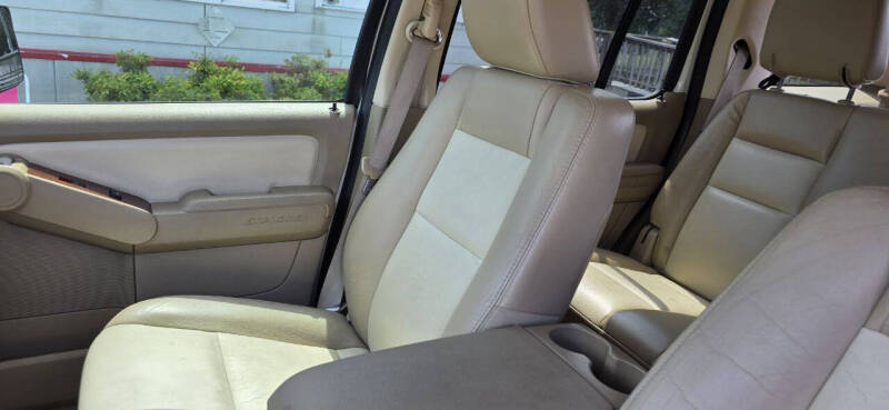 2010 Ford Explorer Eddie Bauer