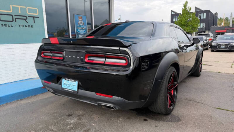 2018 Dodge Challenger SXT