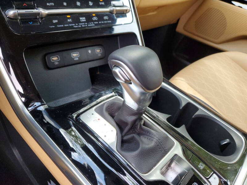 2022 Kia Carnival EX