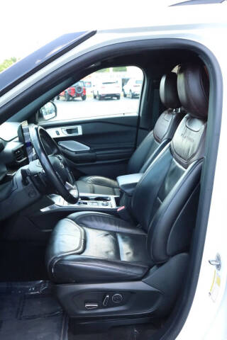 2020 Ford Explorer Platinum