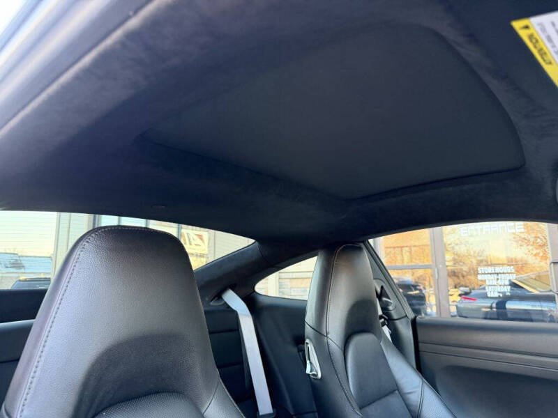 2017 Porsche 911 Carrera