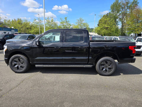 2025 Ford F-150 Lightning Flash