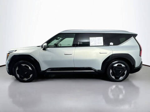 2024 Kia EV9 Land