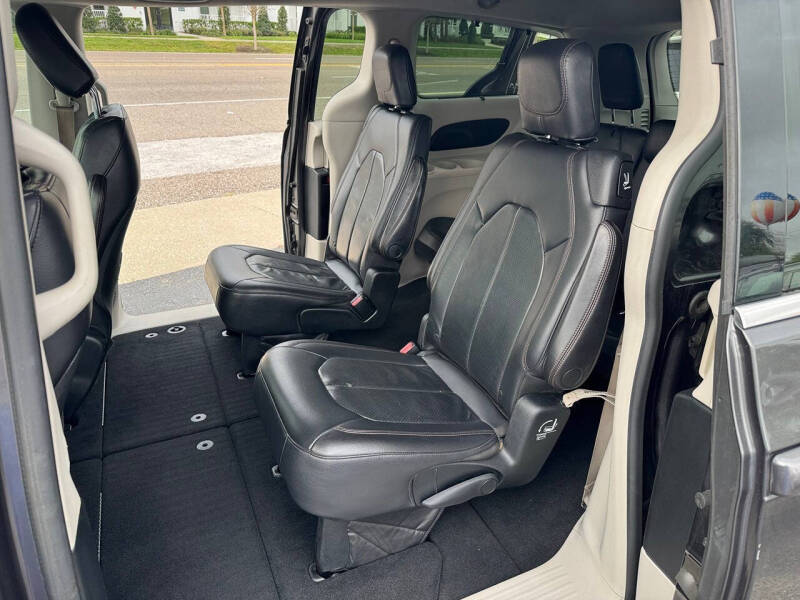 2018 Chrysler Pacifica Touring L