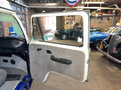 1977 Volkswagen Type 2