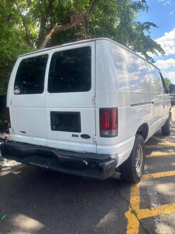 2013 Ford E-Series E-350 SD