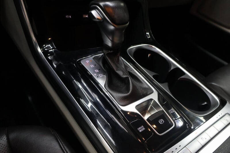 2022 Kia Carnival EX