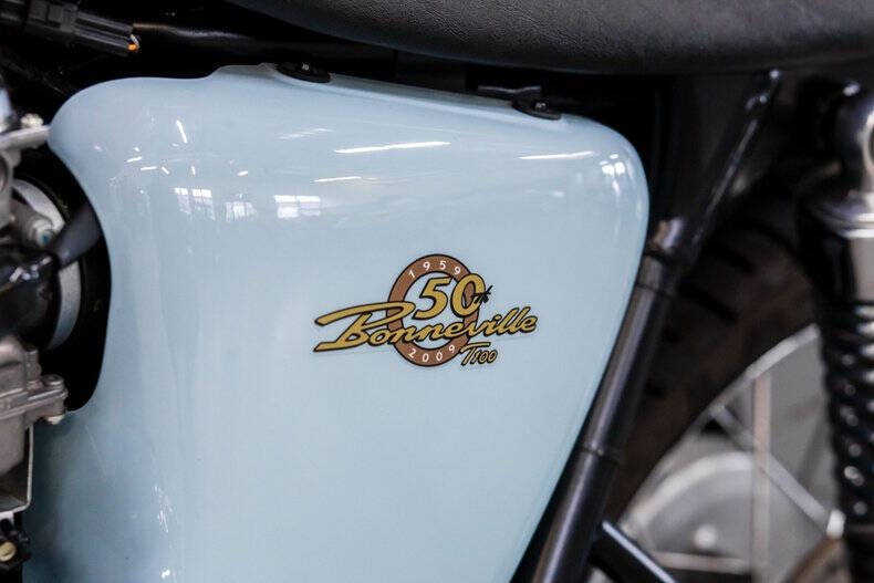 2000 Triumph Bonneville