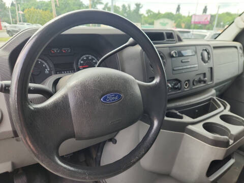 2009 Ford E-Series E-150
