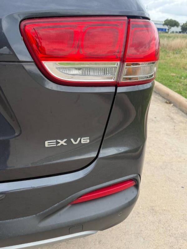 2017 Kia Sorento EX V6