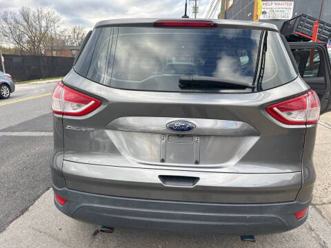 2014 Ford Escape S
