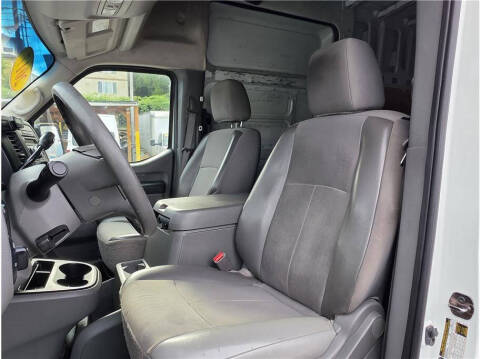 2017 Nissan NV
