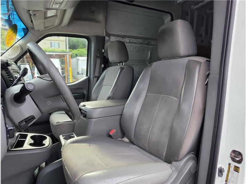 2017 Nissan NV