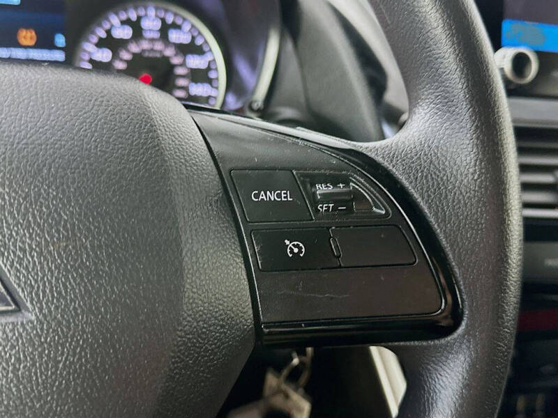 2023 Mitsubishi Eclipse Cross LE