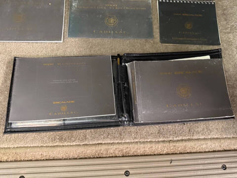 2000 Cadillac Escalade