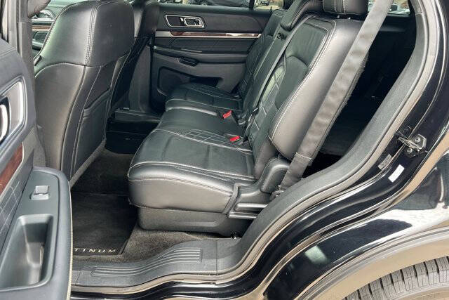 2017 Ford Explorer Platinum