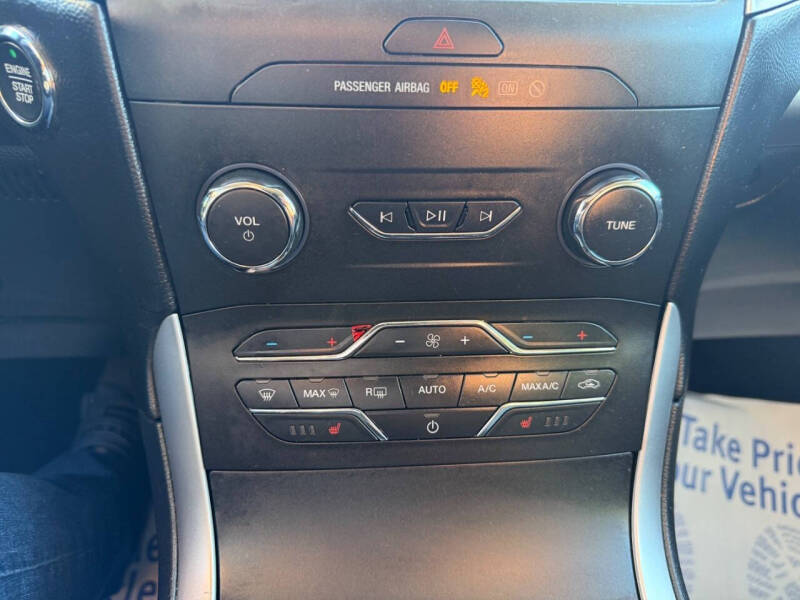 2020 Ford Edge SEL
