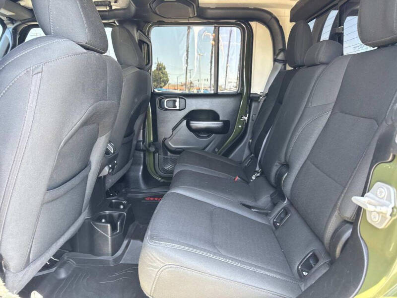 2021 Jeep Gladiator Willys