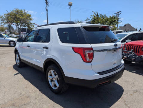 2018 Ford Explorer
