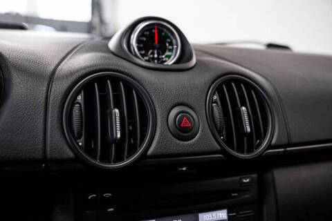 2012 Porsche Cayman R