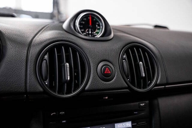 2012 Porsche Cayman R