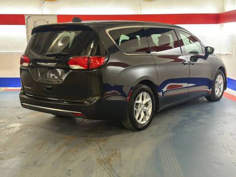 2018 Chrysler Pacifica Touring Plus