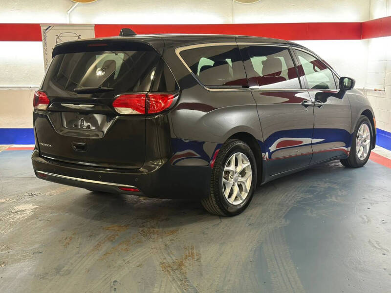 2018 Chrysler Pacifica Touring Plus