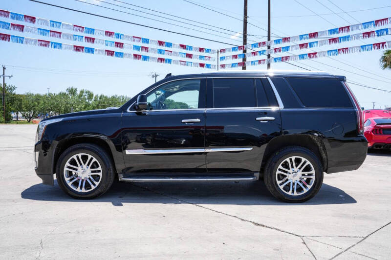 2016 Cadillac Escalade Standard