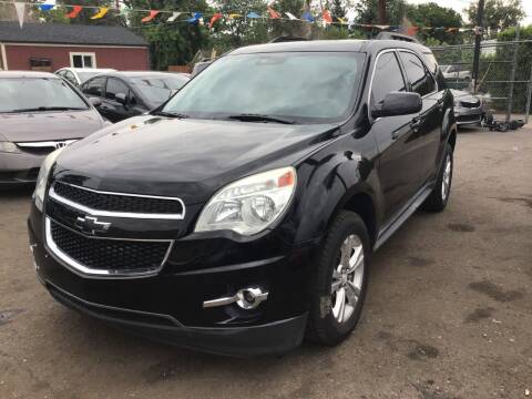 2013 Chevrolet Equinox for sale at Queen Auto Sales in Denver CO