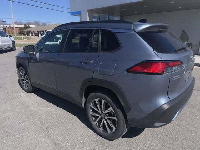 2025 Toyota Corolla Cross XLE