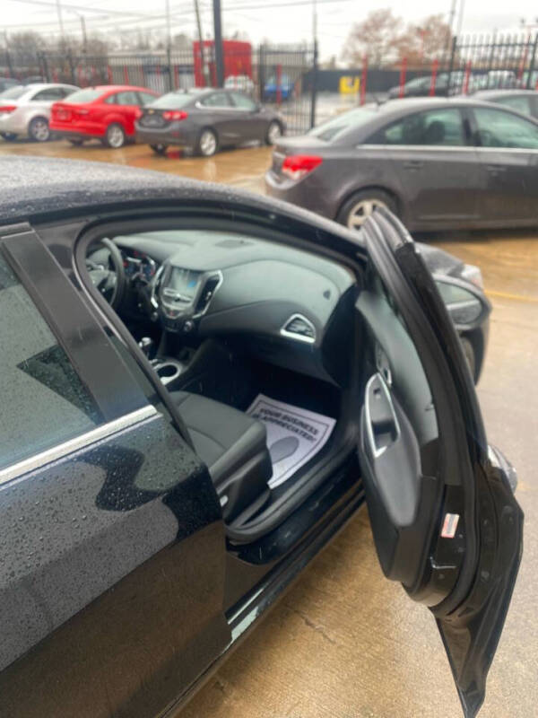 2017 Chevrolet Cruze LT Auto