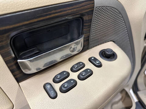 2008 Lincoln Mark LT