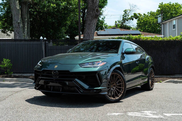 2024 Lamborghini Urus Performante