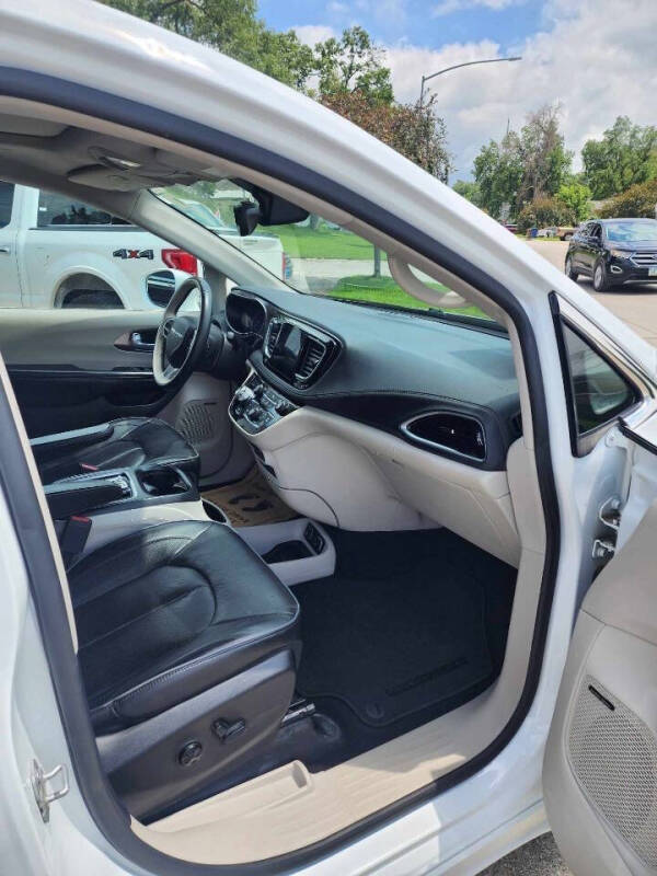 2017 Chrysler Pacifica Limited
