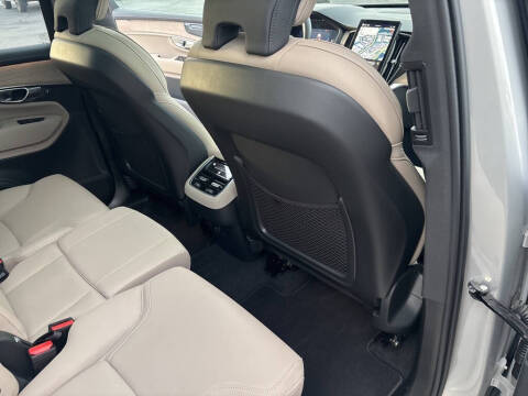 2025 Volvo XC90 B6 Plus Bright Theme 7P