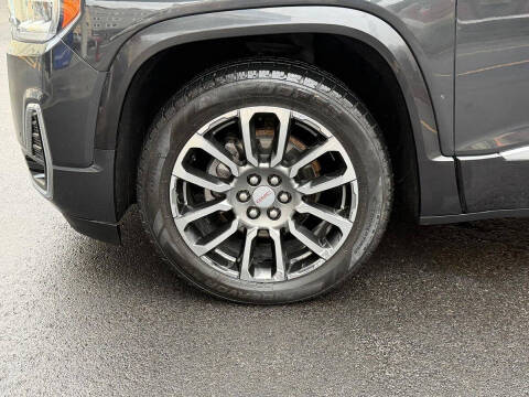 2020 GMC Acadia Denali