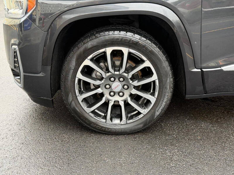 2020 GMC Acadia Denali