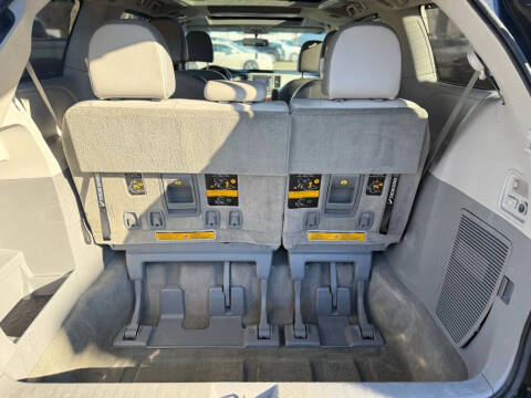 2013 Toyota Sienna
