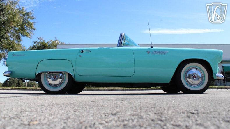 1955 Ford Thunderbird