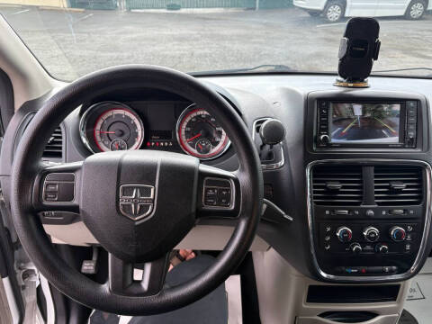 2017 Dodge Grand Caravan SE Plus